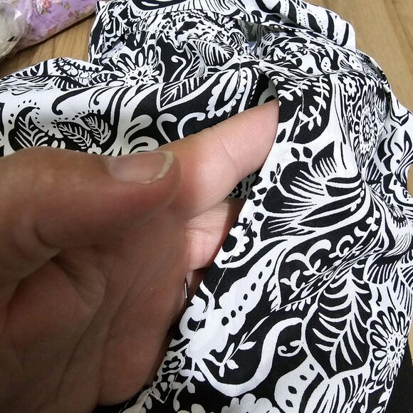 Unique Vintage Black White Botanical Floral Shorts‎ Ruffled Belted 1X / 16 - Picture 7 of 7